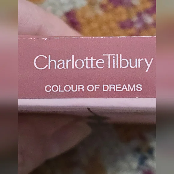 Charlotte Tilbury Bundle - Picture 8 of 9